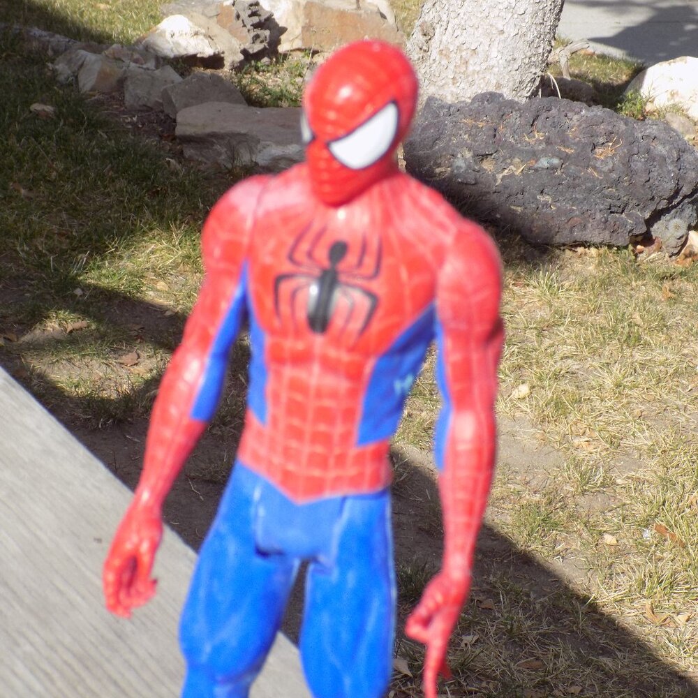 SIDERMAN ACTION FIGUTE TOY HEREO TOY,  APPOX 12 INCHES TALL *